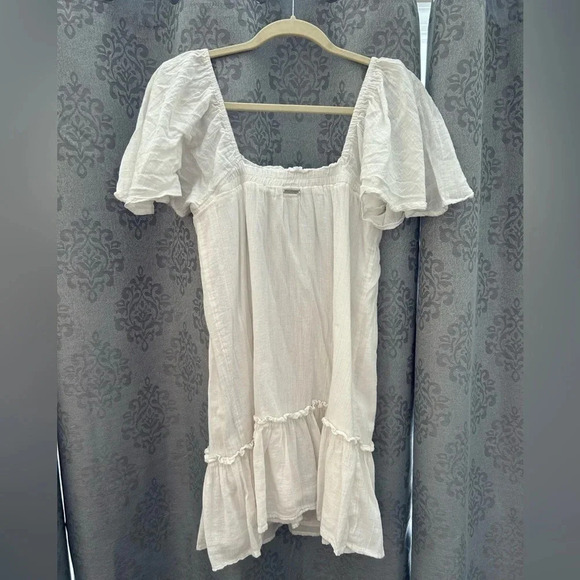 Billabong She’s a Doll Beachy Dress. Size medium - Picture 5 of 6